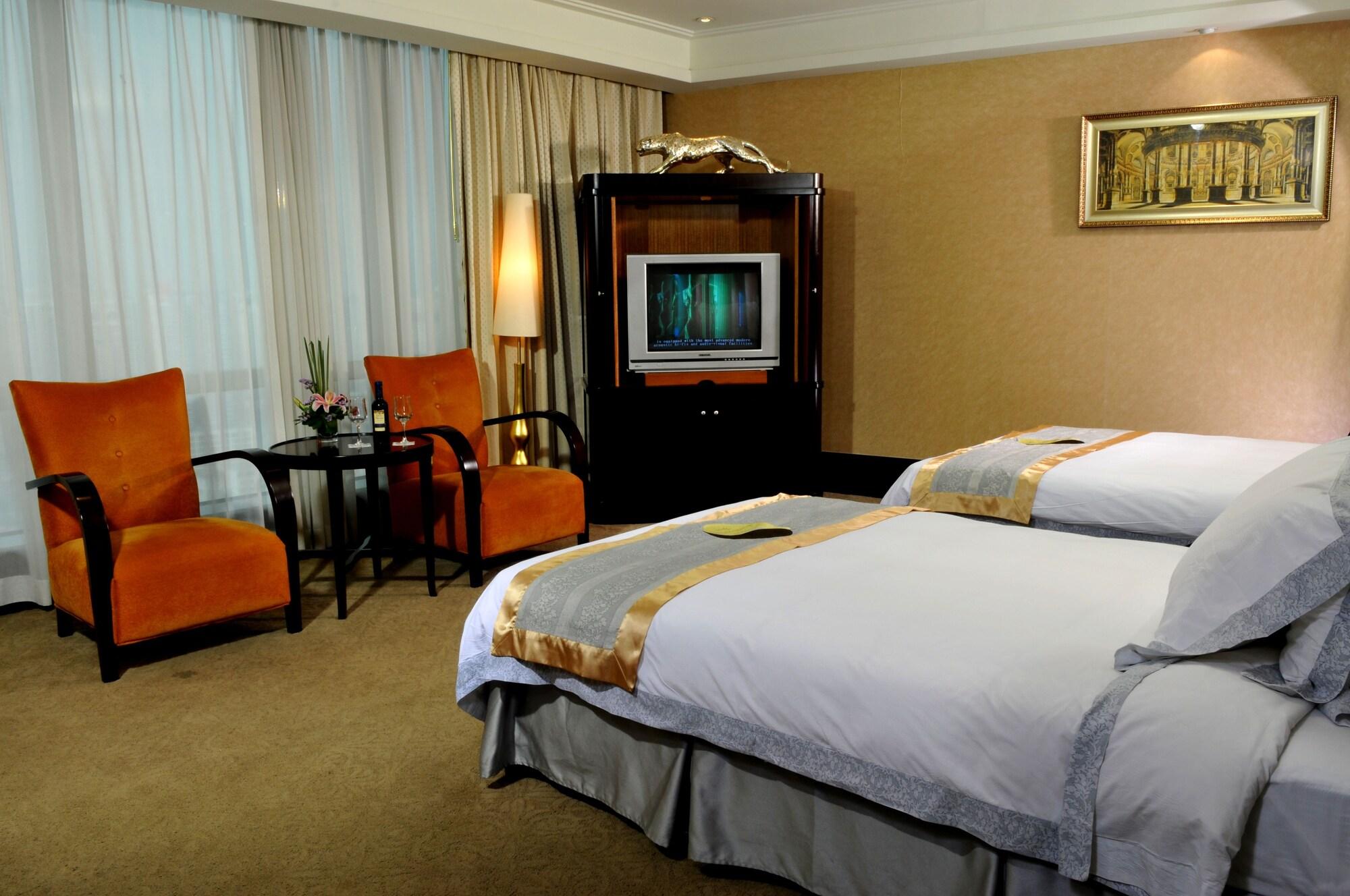 Royal Mediterranean Hotel Гуанчжоу Экстерьер фото