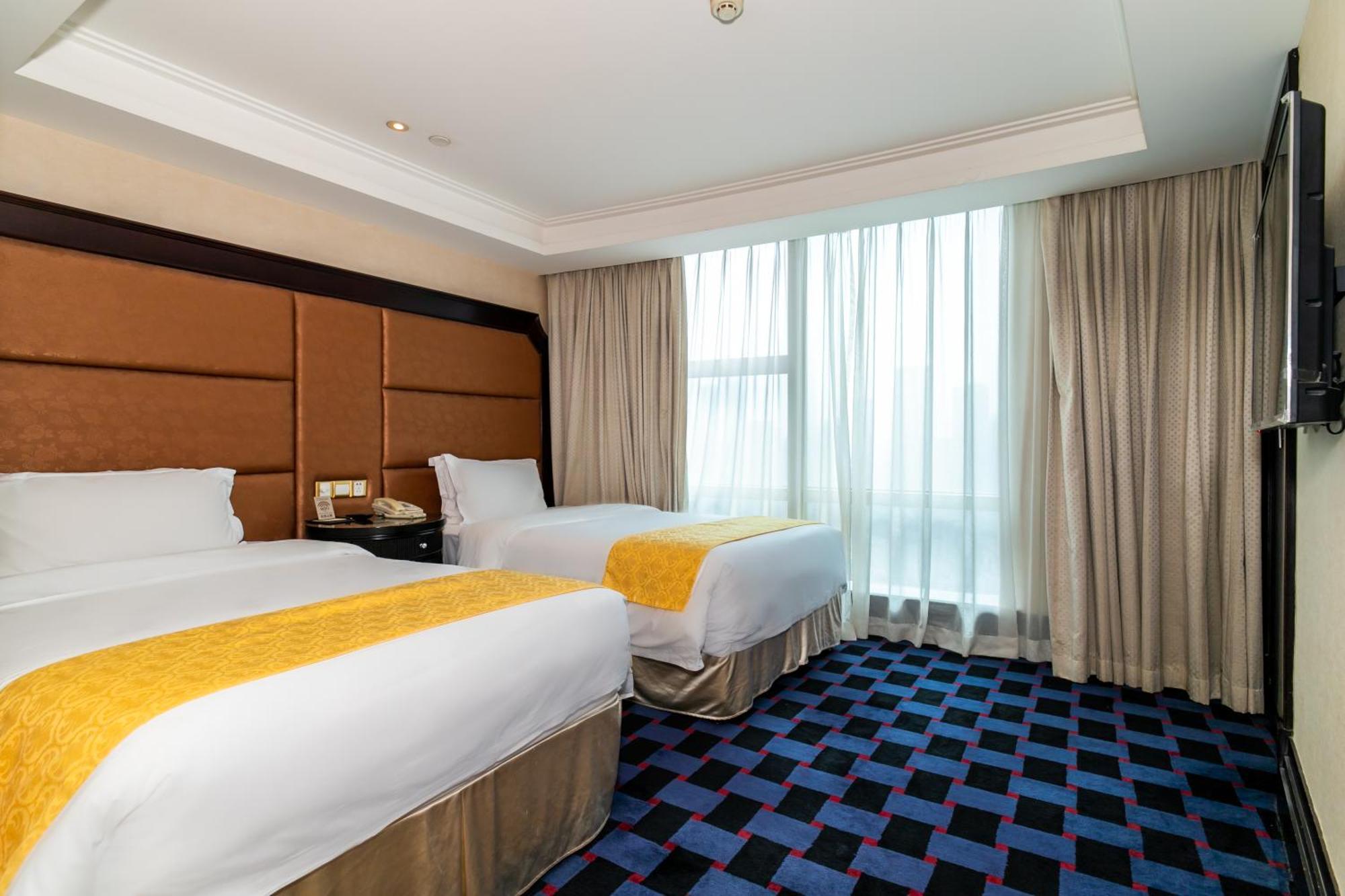 Royal Mediterranean Hotel Гуанчжоу Экстерьер фото