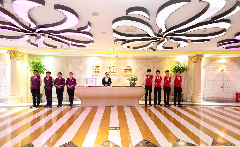 Royal Mediterranean Hotel Гуанчжоу Экстерьер фото